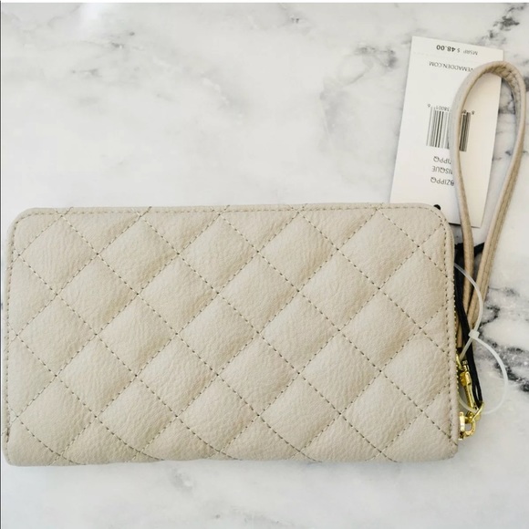 ❗️SOLD❗️Steve Madden Quilted Wallet Clutch - Picture 2 of 2